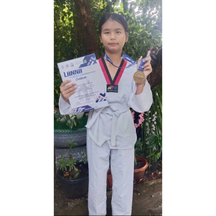 โรงเรียนฮอดพิทยาคม ขอแสดงความยินดีกับ ด.ญ. ญาณสิริ สร้อยฟ้า ม.1 ได้รับรางวัล