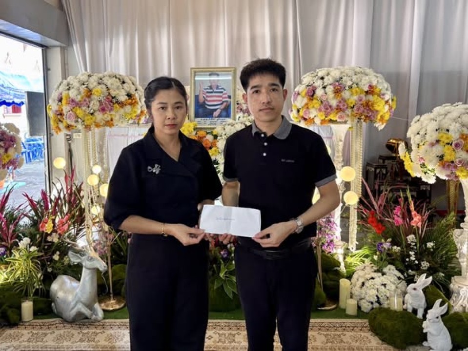 ร่วมทำบุญและแสดงความอาลัยคุณพ่อวิเชียร สุระเดช 